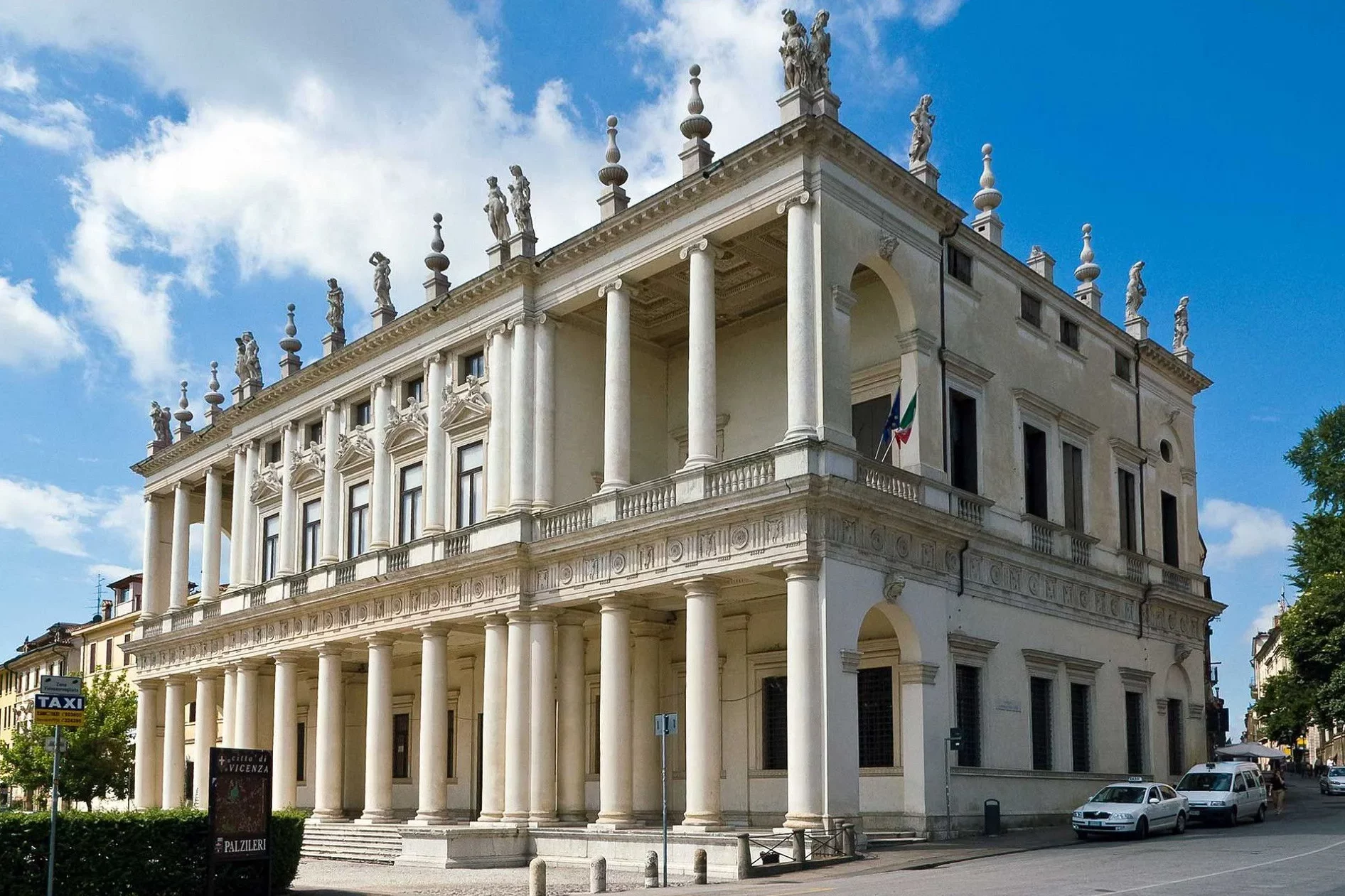 Дворец Кьерикати - Италия , Виченца – ионический ордер