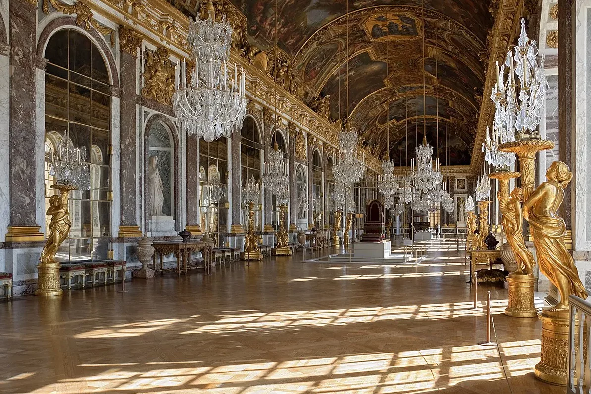 Зеркальная галерея в Версале